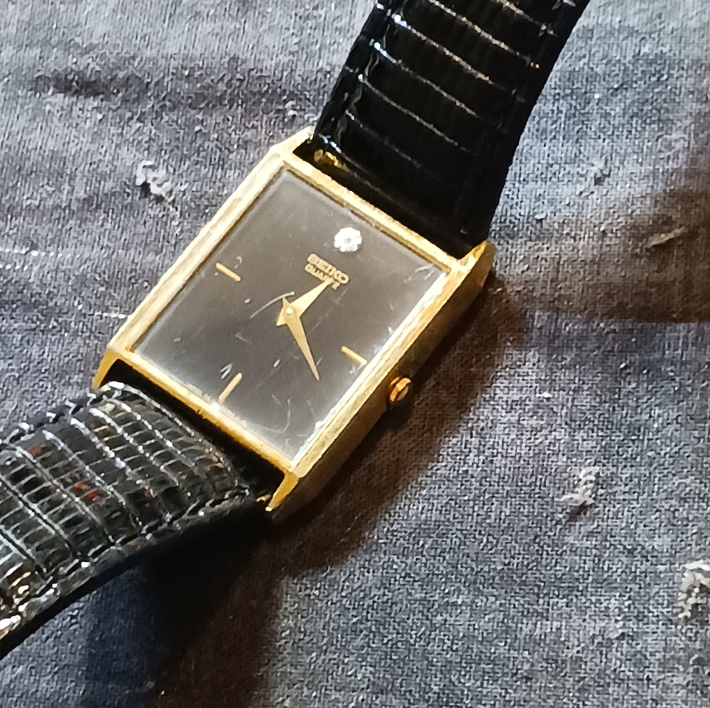 Vintage Seiko men's tank watch black leather band and goldtone case